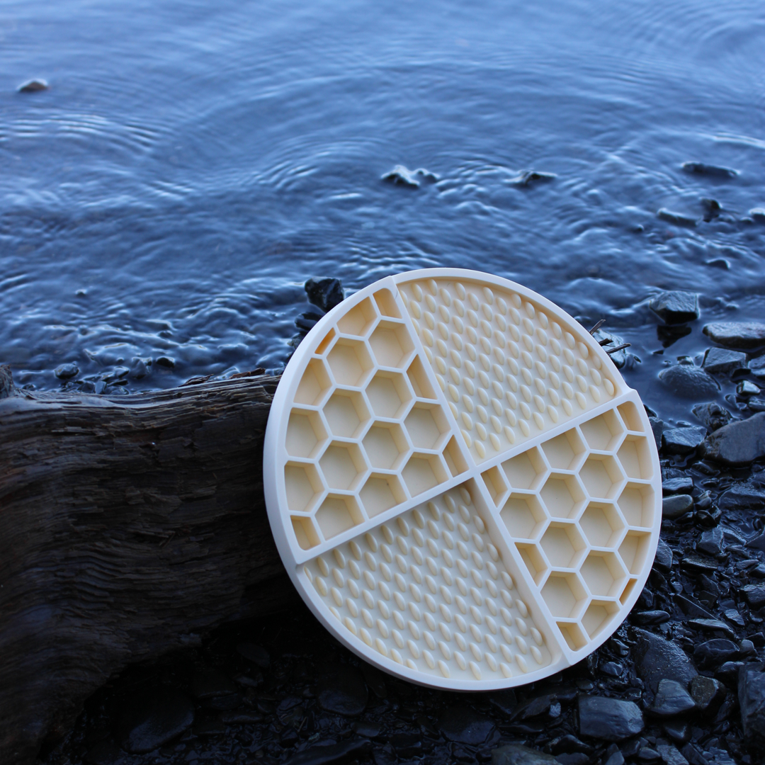 Tapis à lécher à alimentation lente