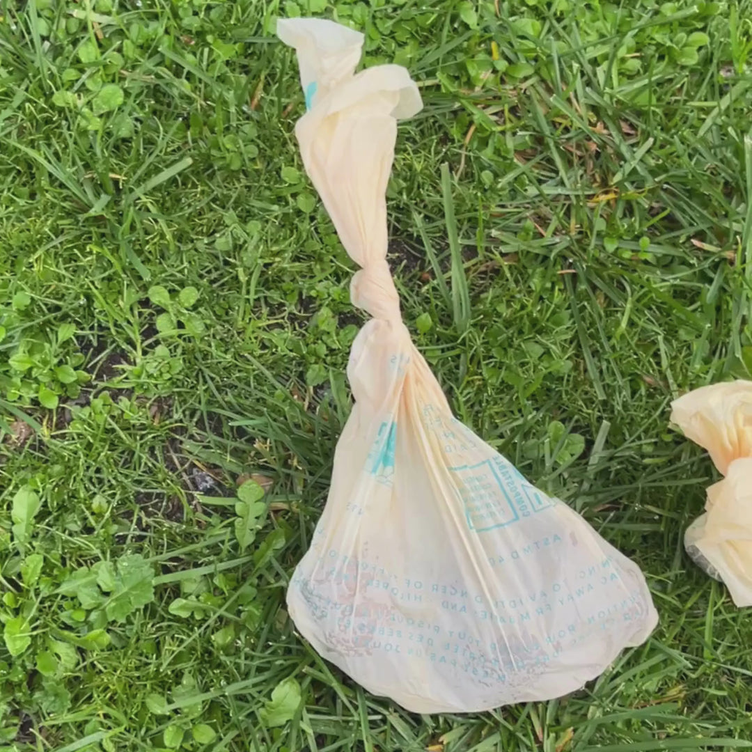 Mini sacs à déjections compostables en fécule de maïs – 24 mini sacs (1 rouleau) – Taille du sac 21 x 23 cm